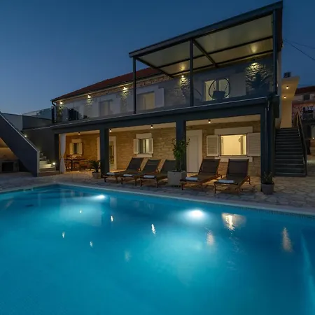 Lovely In With Sauna 度假居