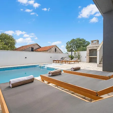 Lovely In With Sauna * Plastovo