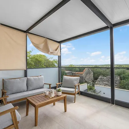 度假居 Lovely In With Sauna