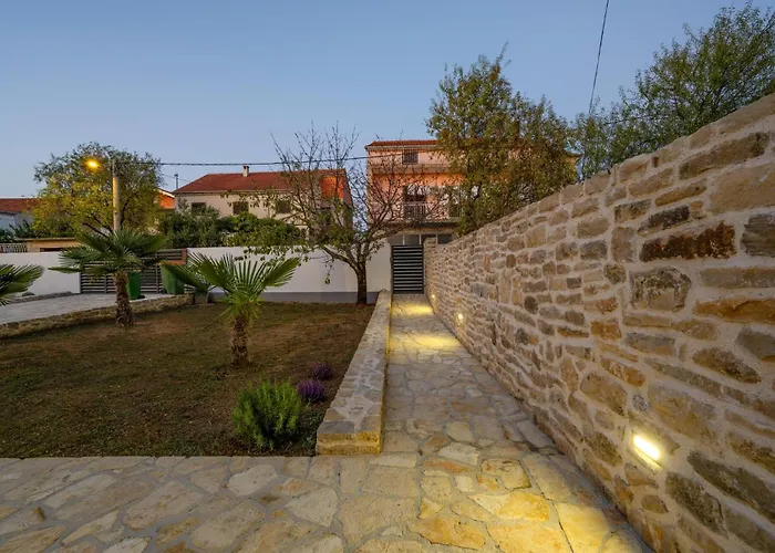 度假居 Lovely In With Sauna Plastovo