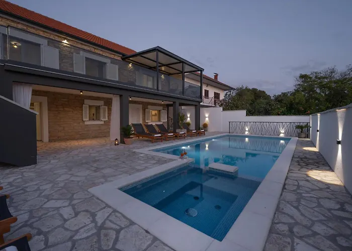 Lovely In With Sauna