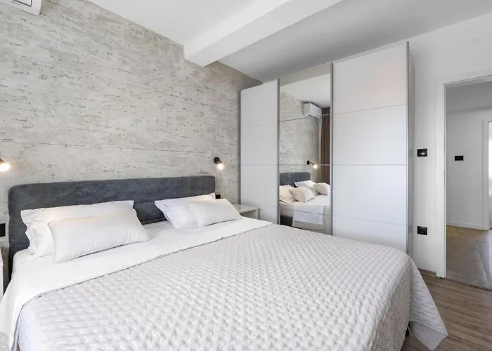 Lovely In With Sauna